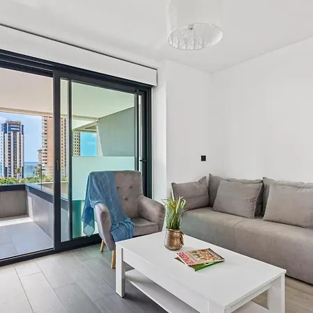 Alexia Bobi - Plusholidays Apartamento