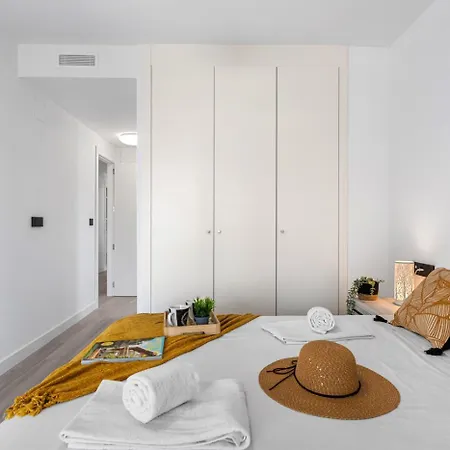 Alexia Bobi - Plusholidays Apartamento