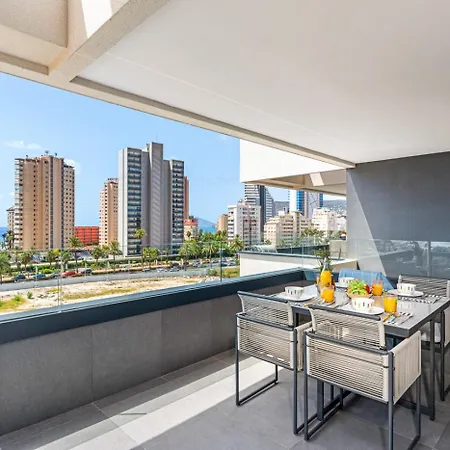 Alexia Bobi - Plusholidays Apartamento